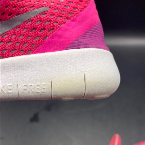 Nike Kids Pink Athletic Shoes Size 4c - Picture 12 of 13